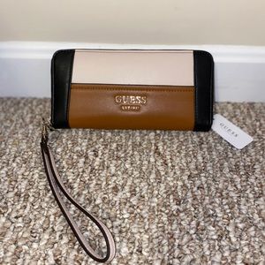 guess Wallet Wristlet